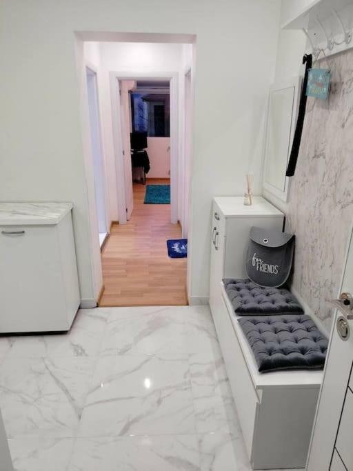 Продава 3-СТАЕН, гр. София, Изток, снимка 10 - Апартаменти - 52442558