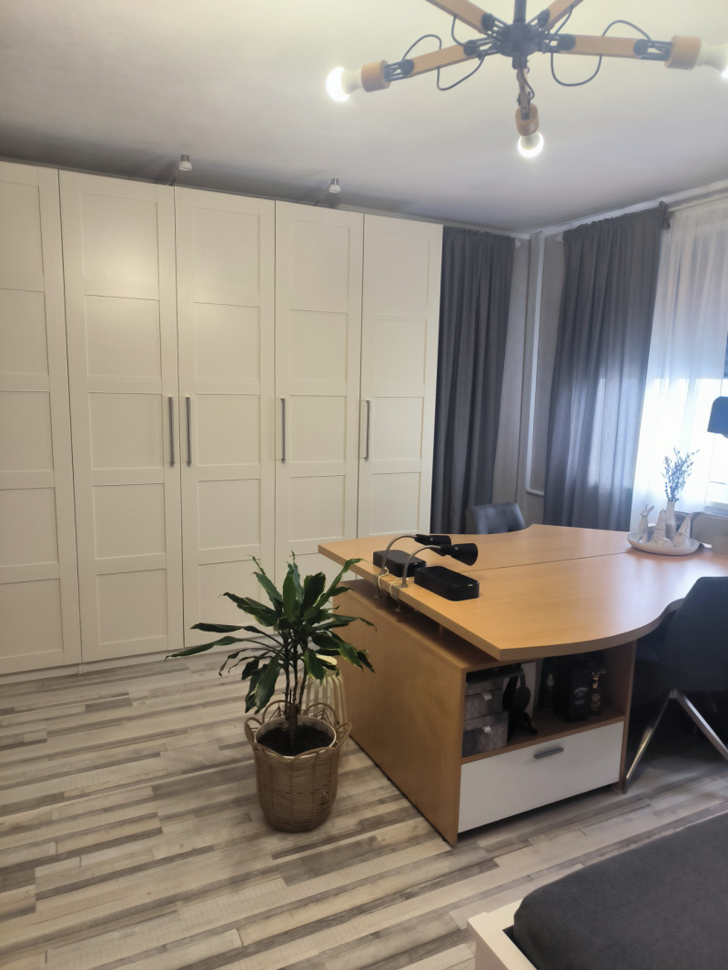 Продава 3-СТАЕН, гр. София, Изгрев, снимка 4 - Апартаменти - 53340661