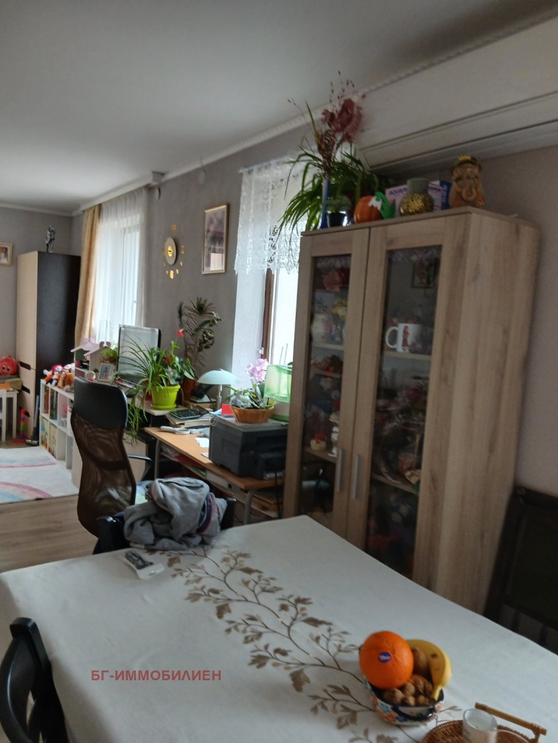 Продава КЪЩА, гр. Кресна, област Благоевград, снимка 8 - Къщи - 53527365