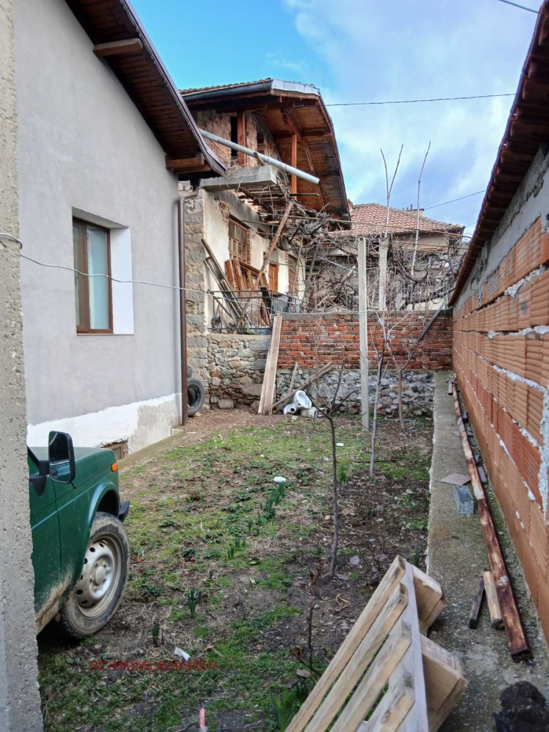 Продава КЪЩА, гр. Кресна, област Благоевград, снимка 3 - Къщи - 53527365