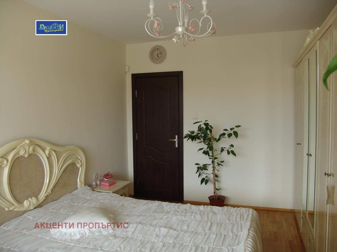 Продава 3-СТАЕН, гр. Велико Търново, Колю Фичето, снимка 7 - Апартаменти - 56079340