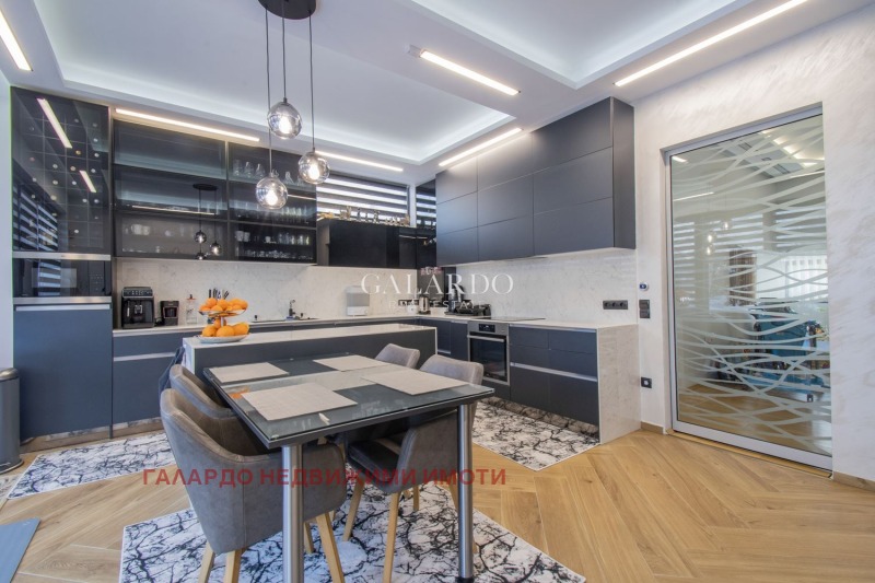 Na sprzedaż  Dom Sofia , Dragalewci , 390 mkw | 64515869 - obraz [12]