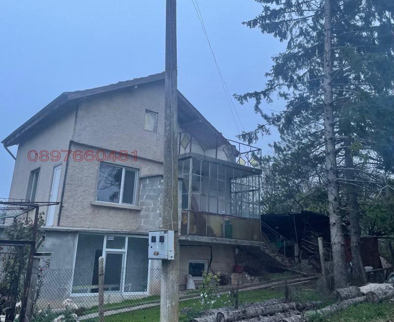 Продава КЪЩА, с. Иглика, област Шумен