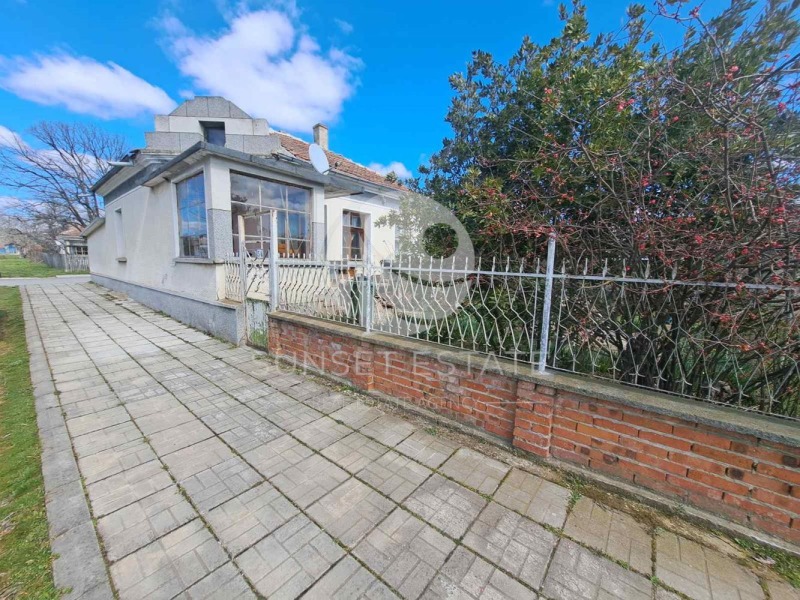 Продава КЪЩА в област Бургас, с. Гюльовца - 180 кв.м / 65 000 € » 127 128.95 лв., СЪНСЕТ ЕСТЕЙТ