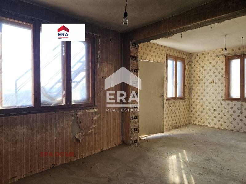 Продава КЪЩА, с. Изворче, област Ловеч, снимка 5 - Къщи - 53241208