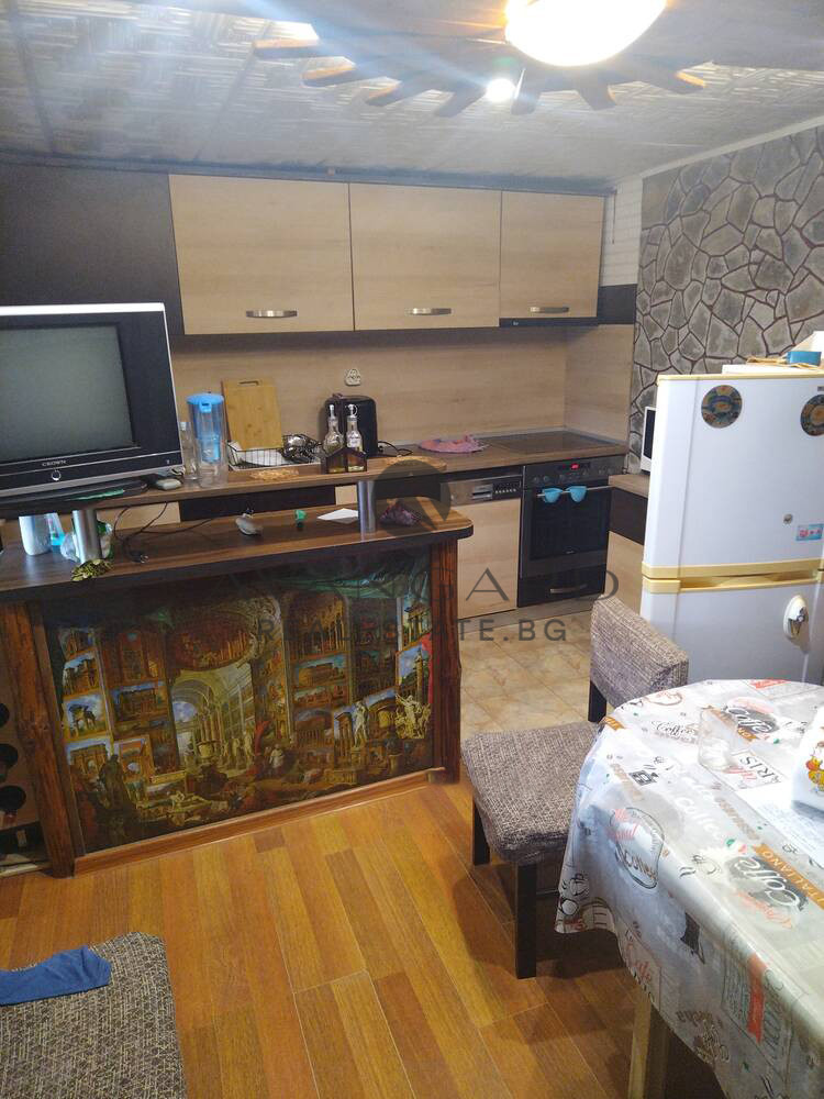 Продава КЪЩА, с. Брестовица, област Пловдив