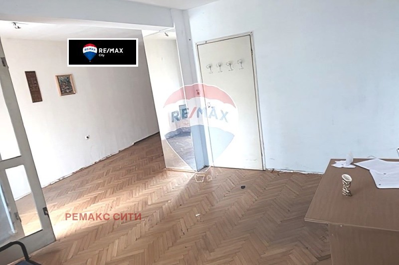 Продава 1-СТАЕН, гр. София, Оборище