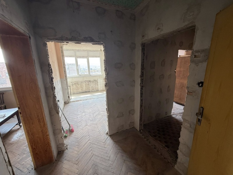 Продава  2-стаен град Благоевград , Идеален център , 56 кв.м | 94944086 - изображение [12]