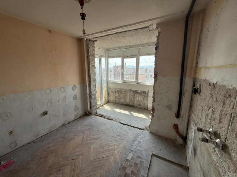 Продава  2-стаен град Благоевград , Идеален център , 56 кв.м | 94944086 - изображение [6]