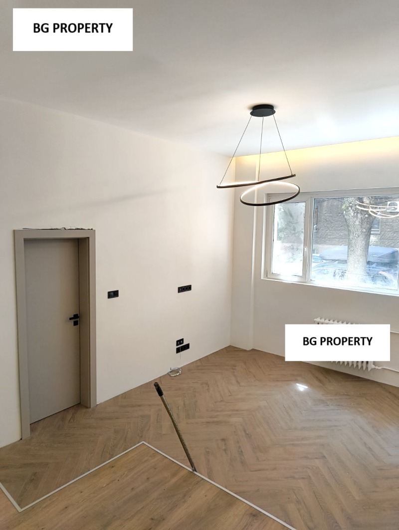 Продава  3-стаен град София , Център , 105 кв.м | 89718521