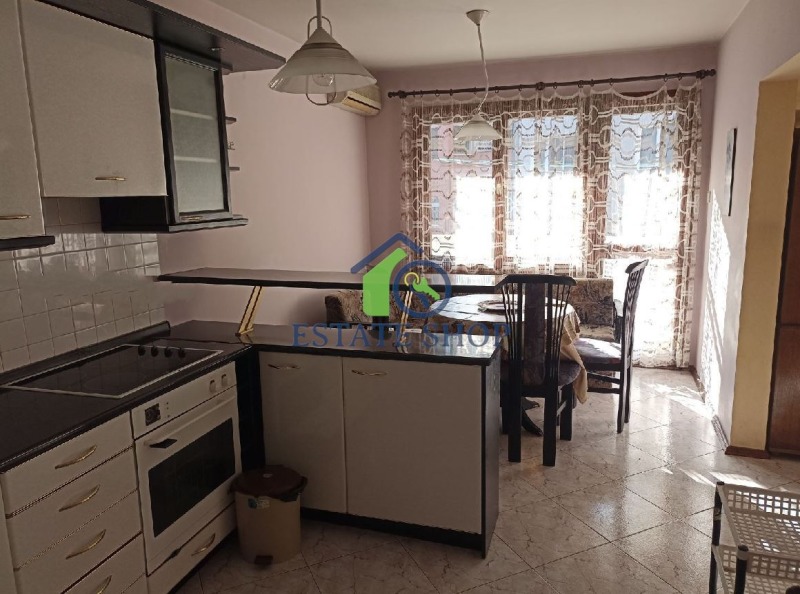 À vendre  2 chambres Plovdiv , Karchiyaka , 104 m² | 81230887