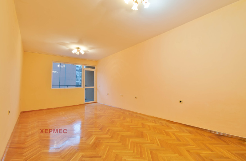 Продава 3-СТАЕН, гр. Бургас, Възраждане, снимка 3 - Апартаменти - 53416470