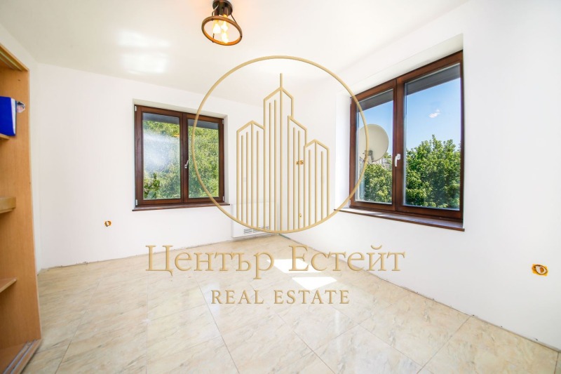 Na sprzedaż  Domek Plewen , Idealen centar , 119 mkw | 50160528 - obraz [4]