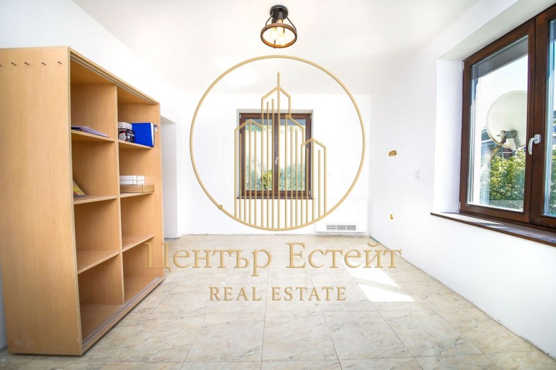 Na sprzedaż  Domek Plewen , Idealen centar , 119 mkw | 50160528 - obraz [3]