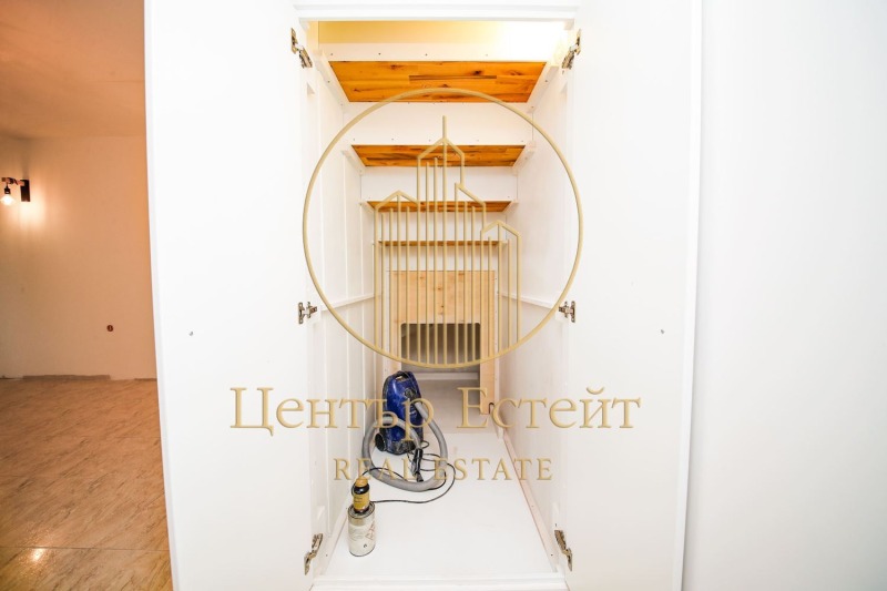 Na sprzedaż  Domek Plewen , Idealen centar , 119 mkw | 50160528 - obraz [12]