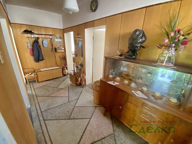 Продава КЪЩА, гр. Габрово, Русевци, снимка 12 - Къщи - 50250438