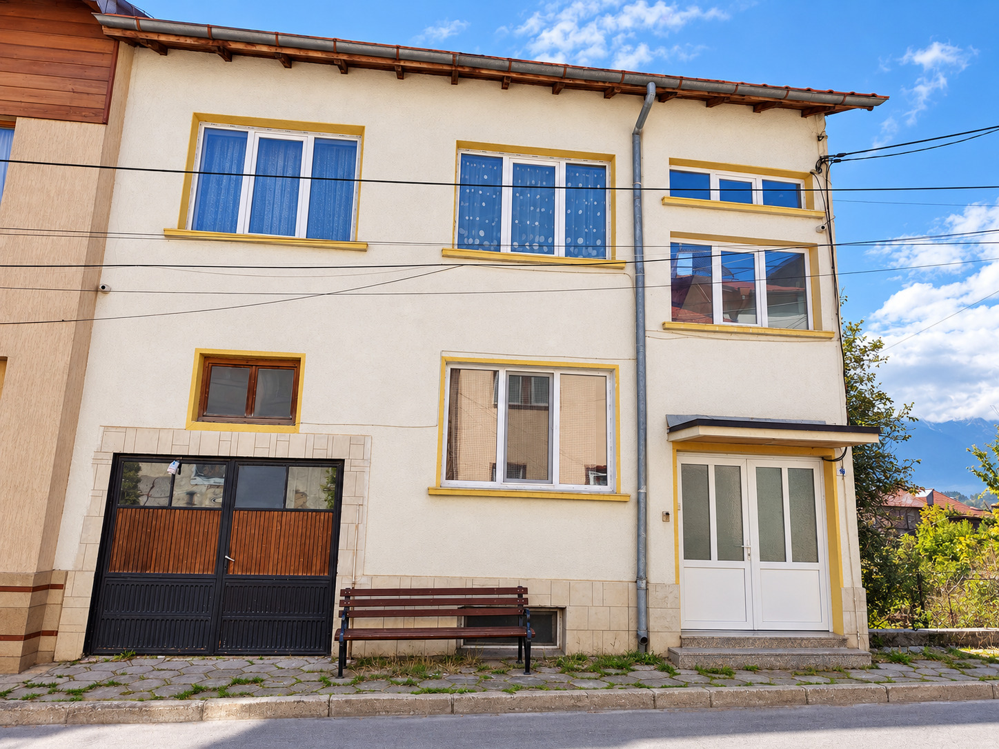 Продава КЪЩА, гр. Разлог, област Благоевград