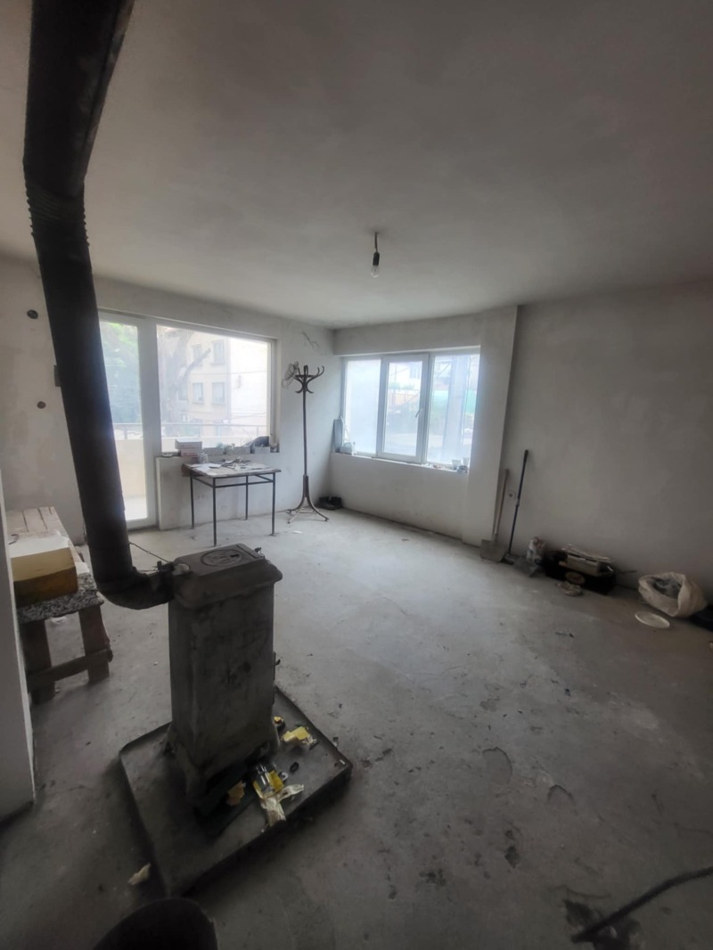 Продава  3-стаен, град Плевен, Широк център •  114 000 EUR • ID 91071487 — holmes.bg - [1] 