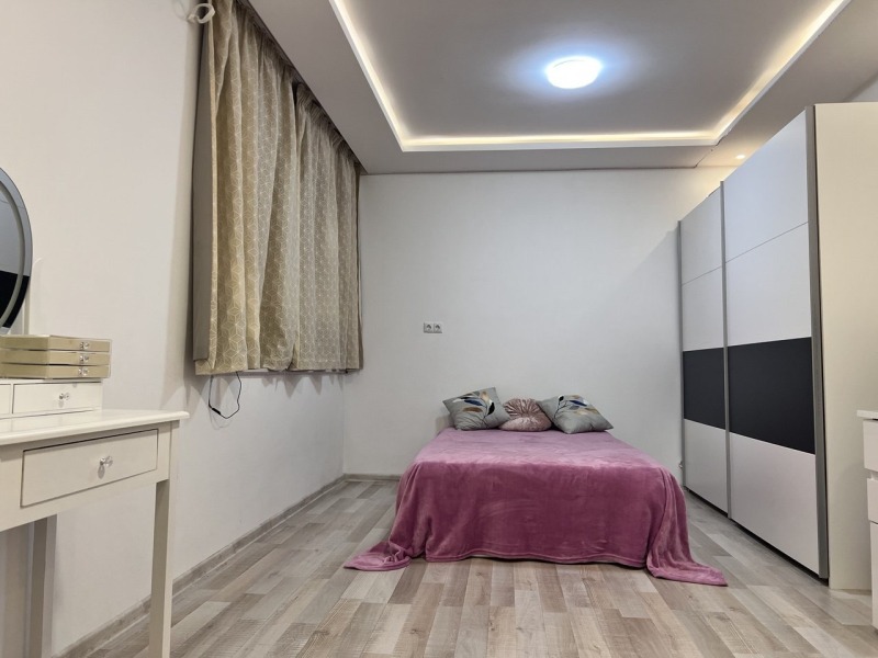 Продава  3-стаен град Варна , к.к. Св.Св. Константин и Елена , 124 кв.м | 86750778 - изображение [3]