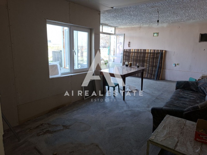 Продава КЪЩА, гр. Славяново, област Плевен, снимка 10 - Къщи - 52934358