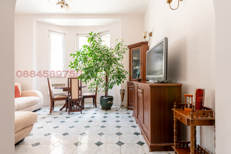 Продава  3-стаен град София , Център , 117 кв.м | 31232694 - изображение [2]