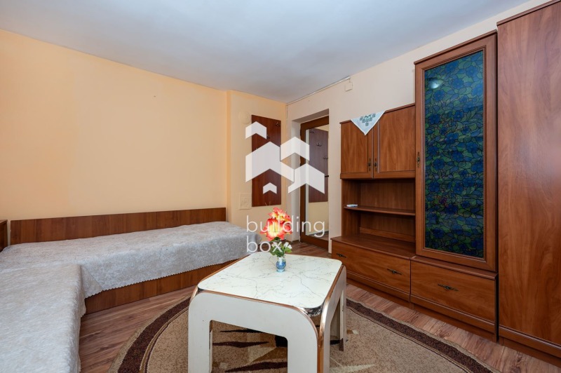 Продава ЕТАЖ ОТ КЪЩА, гр. Пловдив, Христо Смирненски, снимка 3 - Етаж от къща - 53509705