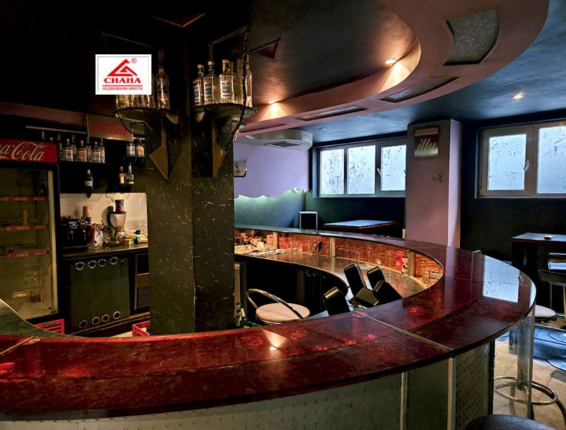 Продава ЗАВЕДЕНИЕ, гр. Русе, Център, снимка 2 - Заведения - 53472202