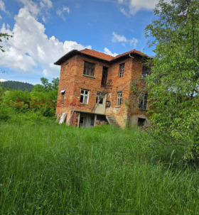 КЪЩА, 140 m2