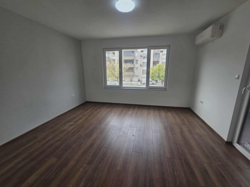 Na sprzedaż  1 sypialnia Kardżali , Wazrożdenci , 65 mkw | 63301460