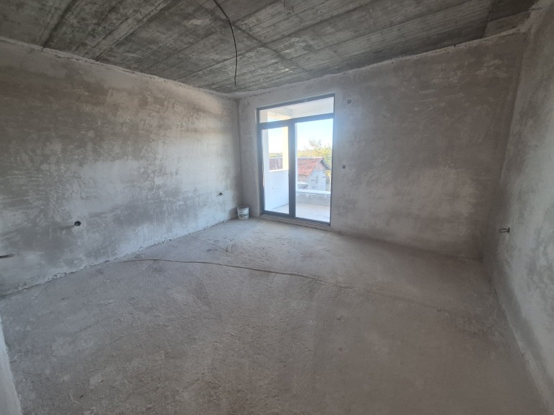 Продава КЪЩА, с. Гривица, област Плевен, снимка 9 - Къщи - 53316627