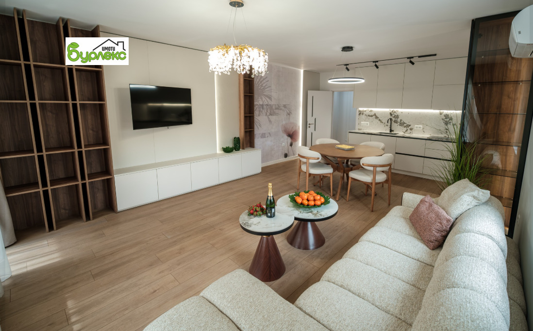 Продава 3-СТАЕН, гр. Варна, Централна поща