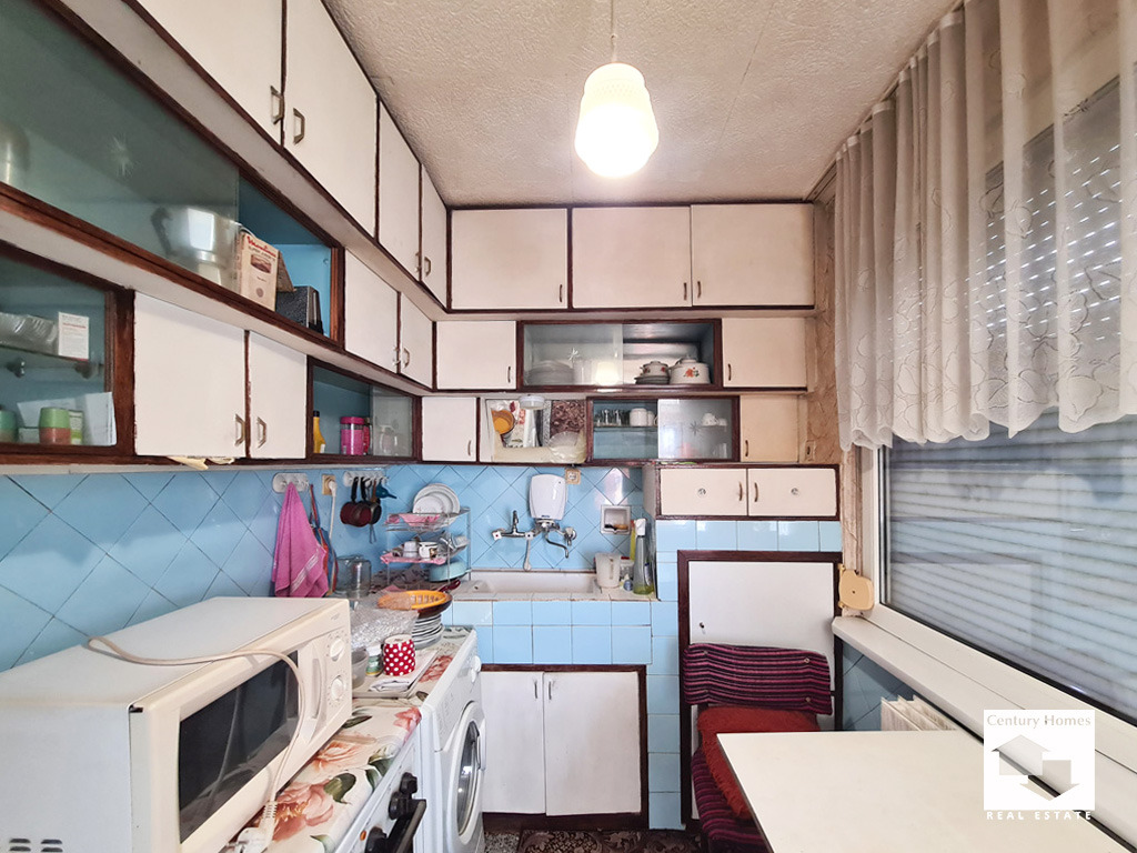 Продава ЕТАЖ ОТ КЪЩА, гр. Лясковец, област Велико Търново, снимка 7 - Етаж от къща - 55887132