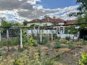 Dom Neofit Rilski, region Warny