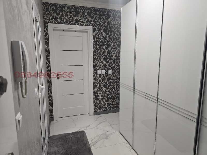 Продава 2-СТАЕН, гр. Бургас, Славейков, снимка 2 - Aпартаменти - 49104458