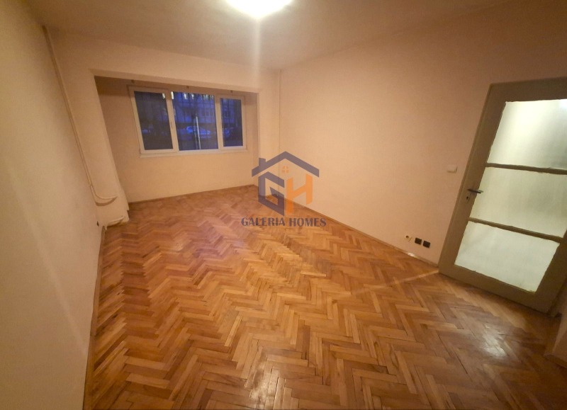 Продава 2-СТАЕН, гр. София, Борово