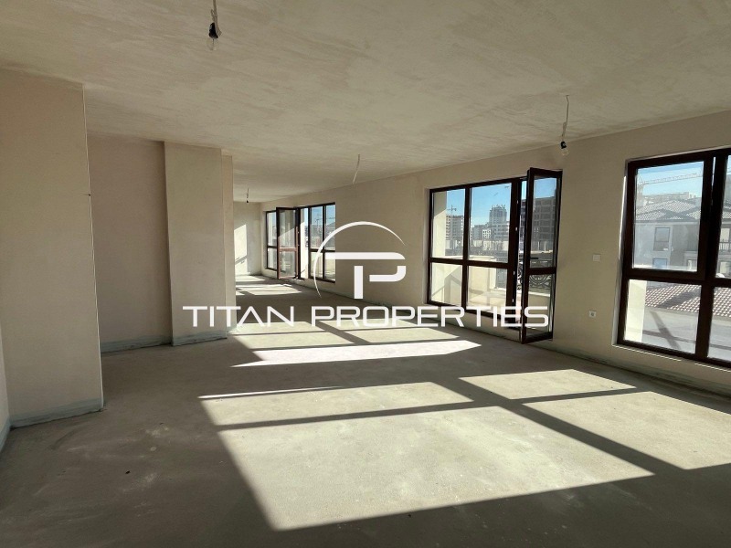 Продава МНОГОСТАЕН, град Пловдив, Христо Смирненски • 333000 € / 651291.39 лв. • 23237043 1