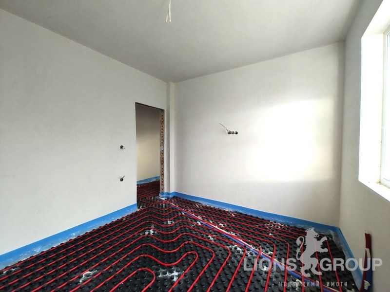 Продава КЪЩА, с. Приселци, област Варна, снимка 10 - Къщи - 52701895