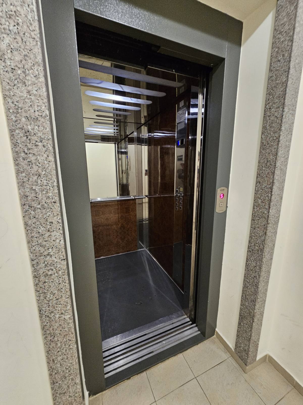 Продава 2-СТАЕН, гр. Пловдив, Кършияка, снимка 12 - Апартаменти - 54752781