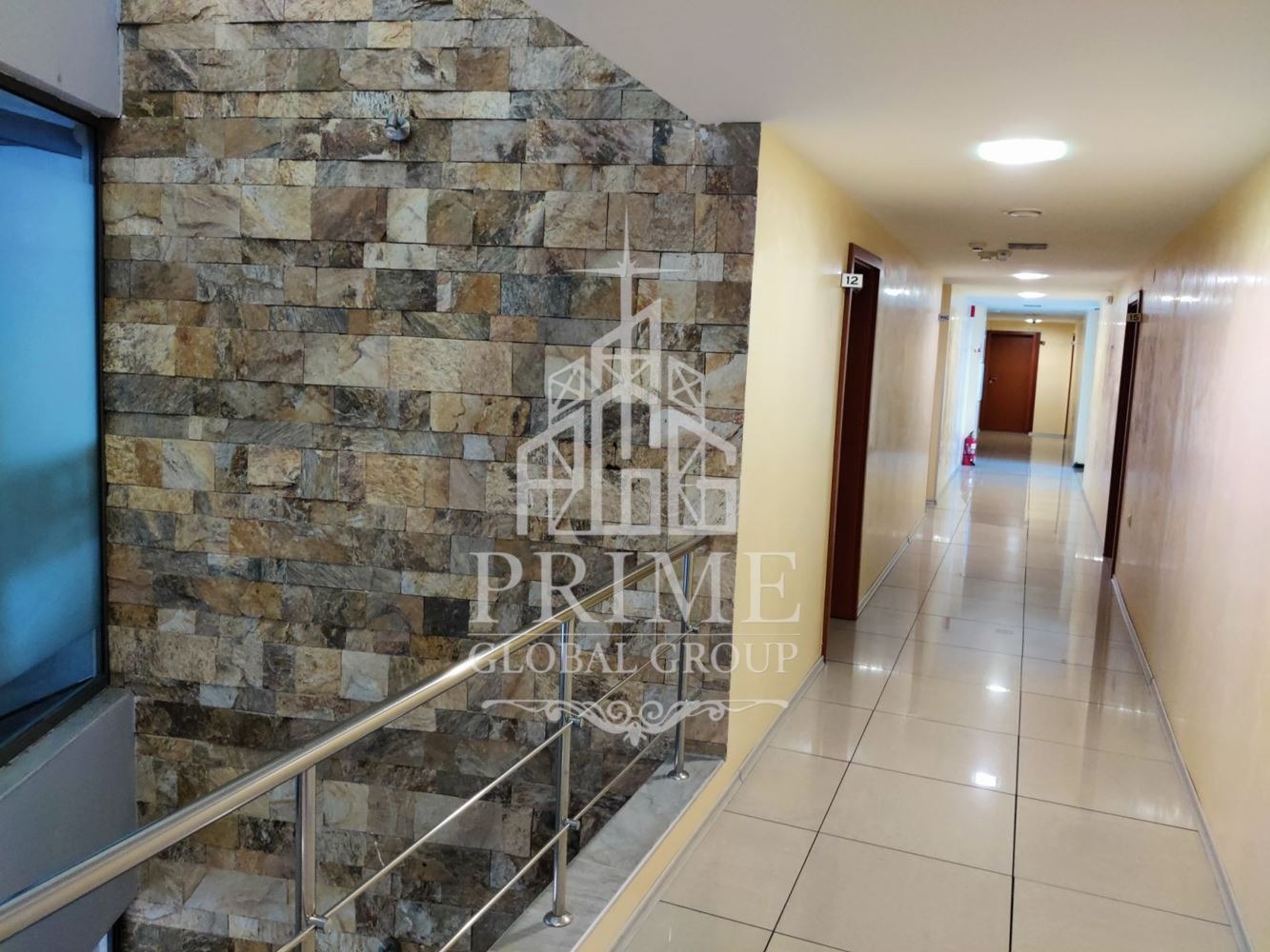 Продава ОФИС, гр. Бургас, Изгрев, снимка 3 - Офиси - 54291157