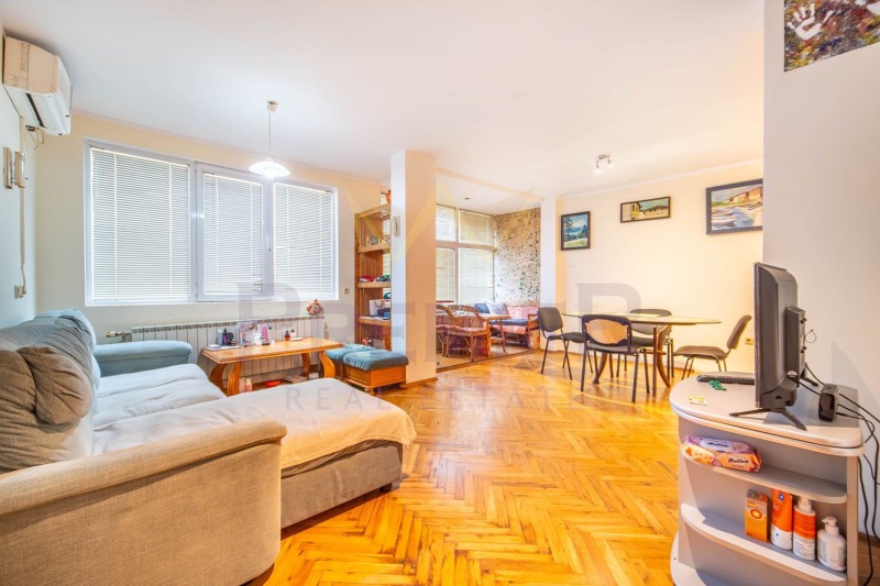 Продава 3-СТАЕН в град Варна, Спортна зала - 87 кв.м / 360 000 € » 704 098.80 лв., ИМОТИ ПРЕМИЕР