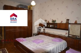 3 camere da letto Dimitrovgrad, Regione Haskovo 9