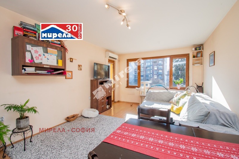 Продава 2-СТАЕН, гр. София, Хаджи Димитър