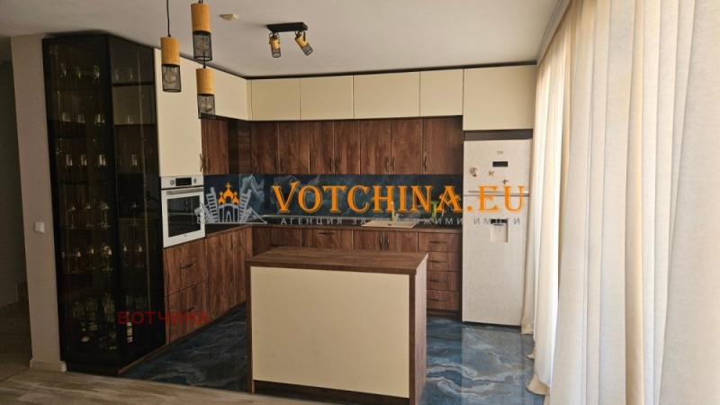 Продава КЪЩА, гр. Балчик, област Добрич, снимка 3 - Къщи - 47037653