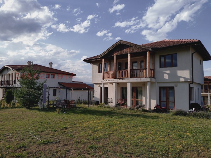 Продава  Къща, област София, гр. Долна баня •  250 000 EUR • ID 65381699 — holmes.bg - [1] 