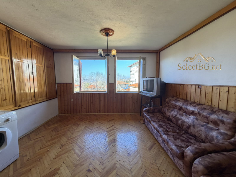 Продава КЪЩА, с. Арбанаси, област Велико Търново, снимка 3 - Къщи - 52801965