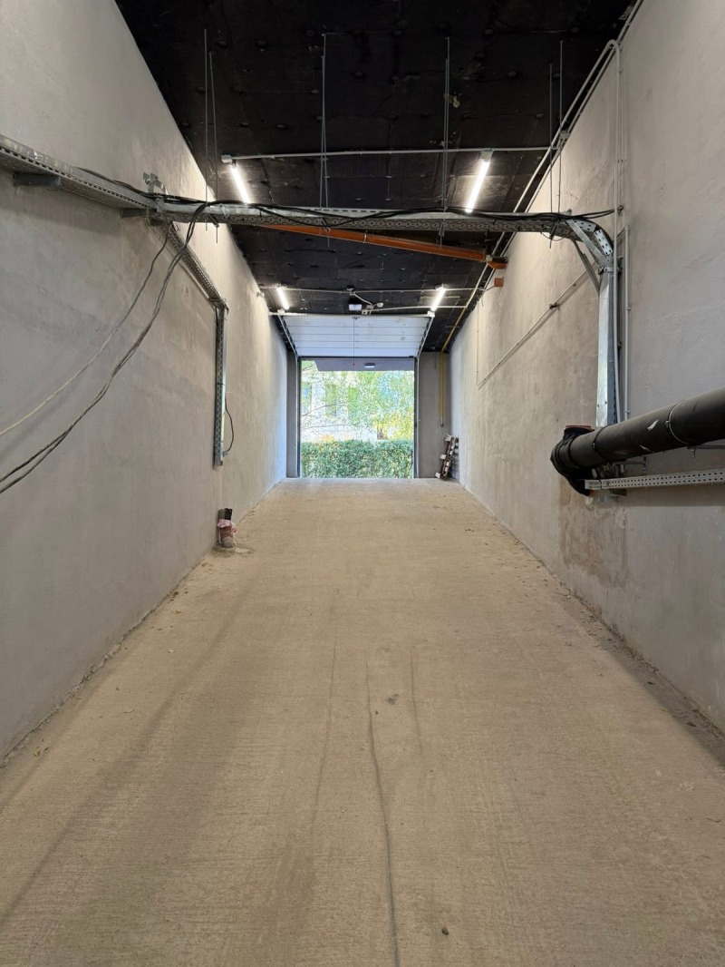 Продава ГАРАЖ, ПАРКОМЯСТО, гр. София, Кръстова вада, снимка 2 - Гаражи и паркоместа - 52064169