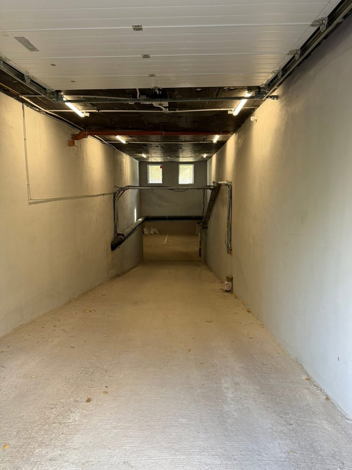 Продава ГАРАЖ, ПАРКОМЯСТО, гр. София, Кръстова вада, снимка 2 - Гаражи и паркоместа - 52064169