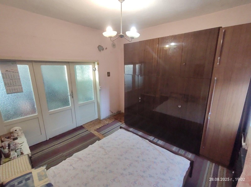 En venta  Piso de la casa región Plovdiv , Parvomay , 130 metros cuadrados | 70931890 - imagen [2]