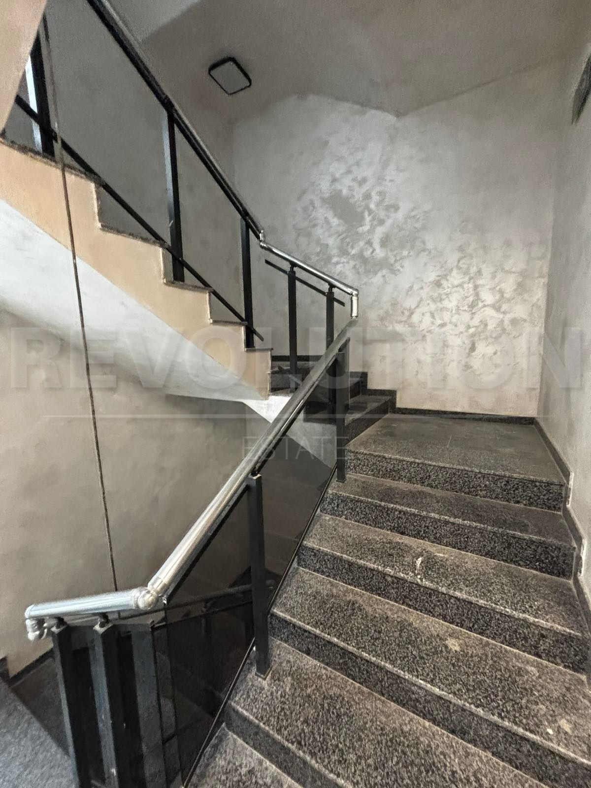 Продава МНОГОСТАЕН, гр. София, Връбница 1, снимка 12 - Апартаменти - 55363475