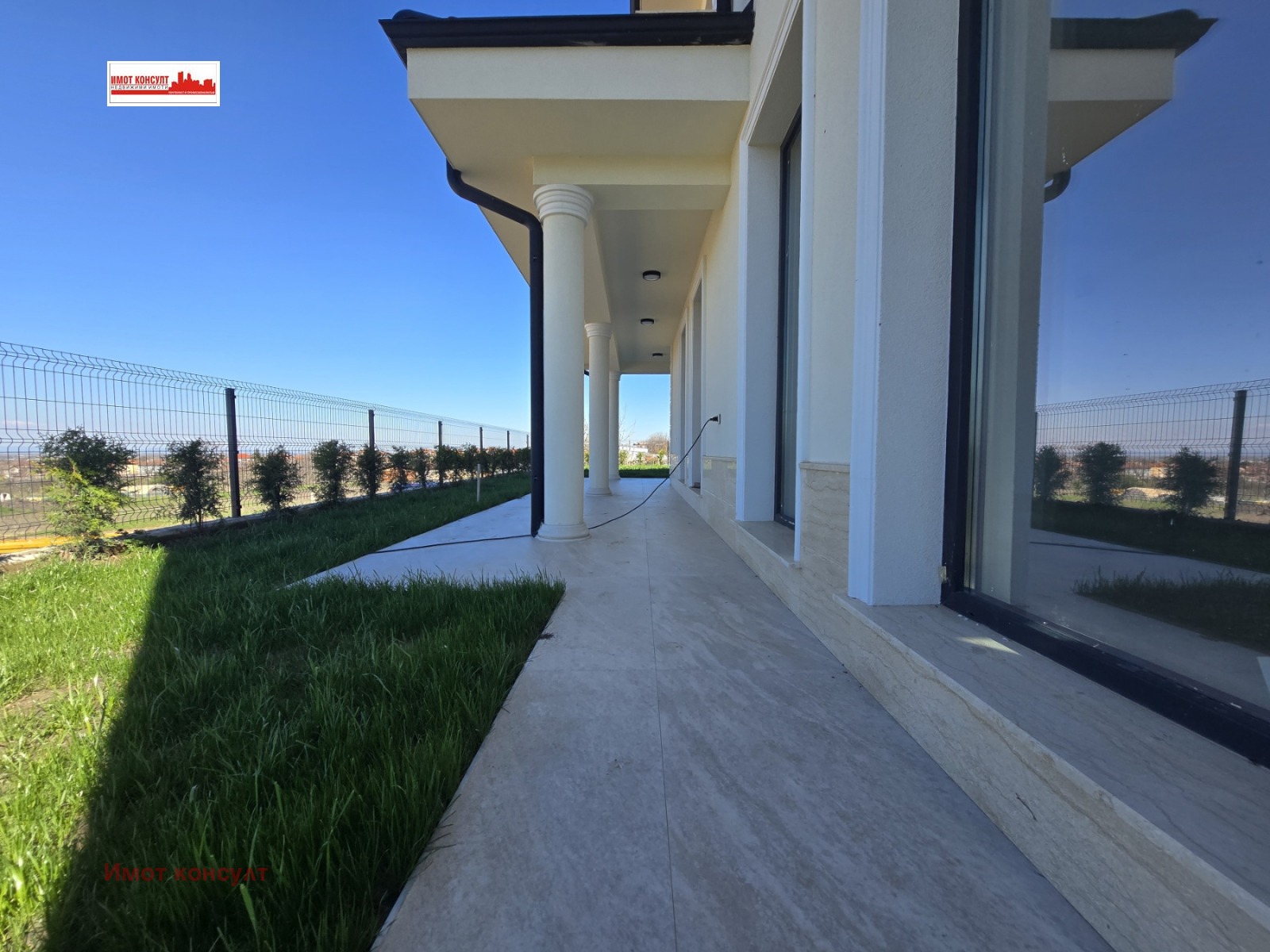 Продава КЪЩА, с. Белащица, област Пловдив, снимка 2 - Къщи - 54123207